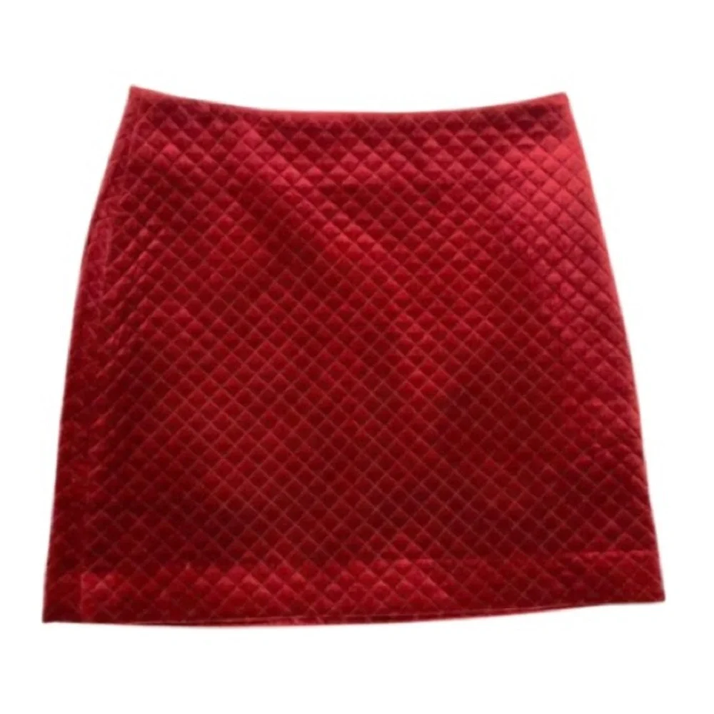 Paris Atelier Burgundy Quilted Velour Mini Skirt - Size 4 - Picture 2 of 8